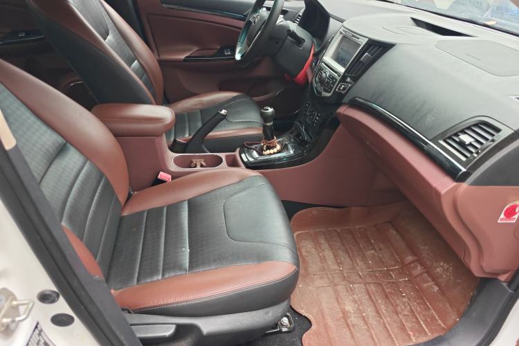 Used BYD Surui 2015 Revised Version 1.5L Manual Luxury Edition
