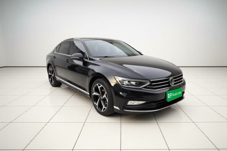 Used Volkswagen Magotan 2025 Zhongxiang Version 330TSI DSG Luxury Edition Exterior 1