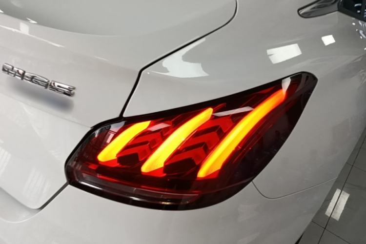 Used MG 5 2022 300TGI DCT Chao Yue Luxury Edition