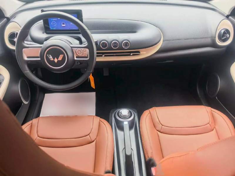 Used Wuling Bingo 2023 203km Light Edition — 21
