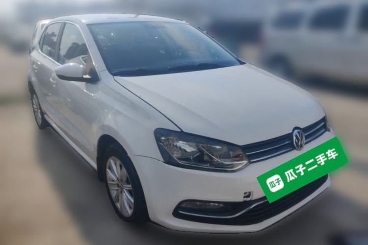 Used Volkswagen Polo 2014 1.4L Automatic Comfort Edition Front Right 45 Deg