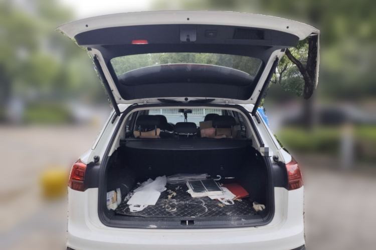 Used Volkswagen Tayron 2019 330TSI Two-Wheel-Drive Luxury Version China V Emission Standard Trunk