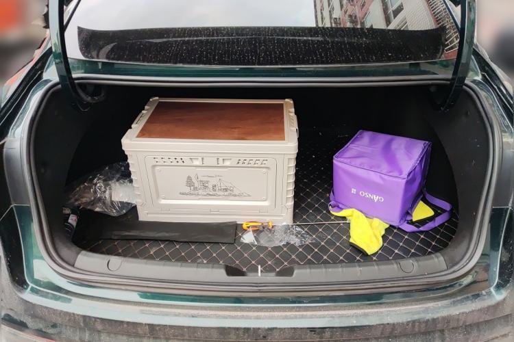 Used Geely Auto Preface 2023 2.0TD "Only This Verdant Green" Edition Trunk