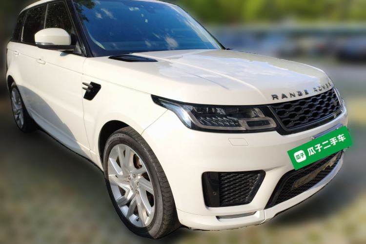 Used Land Rover Range Sport 2018 3.0 SC V6 HSE DYNAMIC Front Right 45 Deg