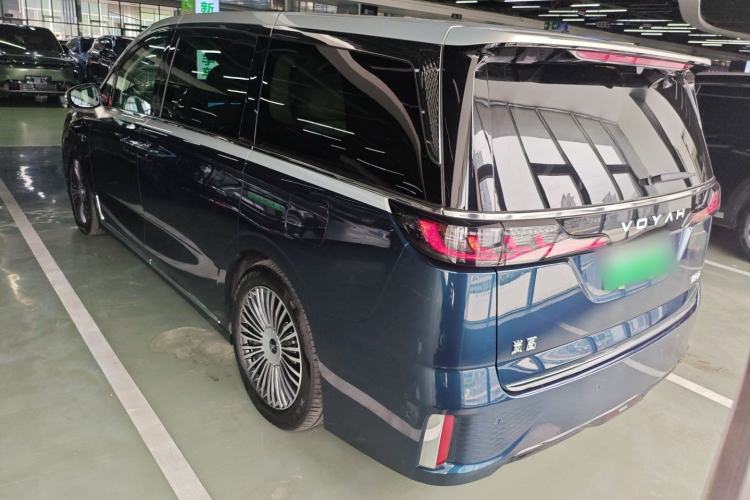 Used VOYAH Dream 2025 PHEV Four-Wheel-Drive Flagship Version – Qiankun Edition
