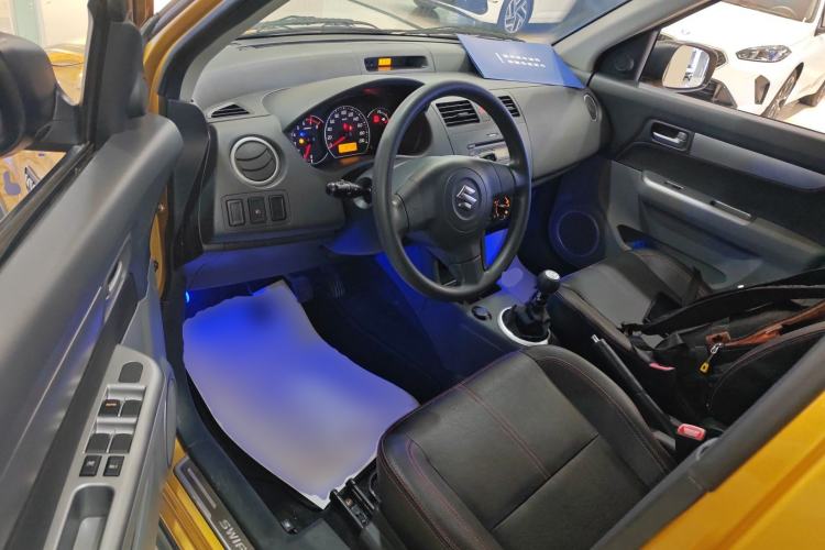 Used Suzuki Swift 2015 1.5L Manual Limited Edition