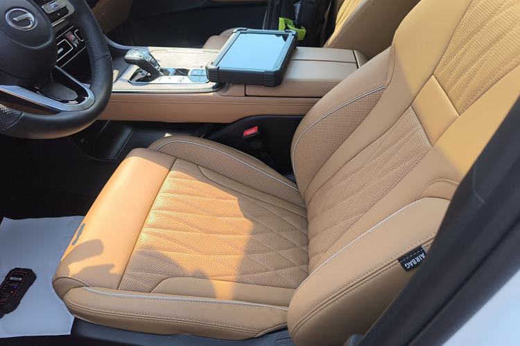 Used GAC Trumpchi GS8 2024 Linghang Series 2.0 TGDI Four-Wheel Drive Luxury Smart Connectivity Version