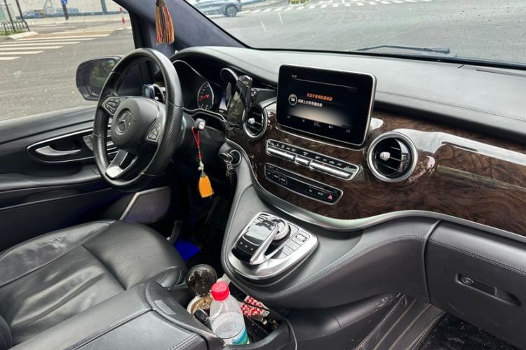 Used Mercedes-Benz V-Class 2018 V 260 L Prestige Extended Version China VI
