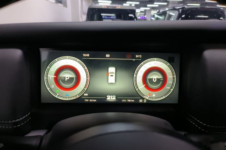 Used 212 T01 2024 2.0T Explorer