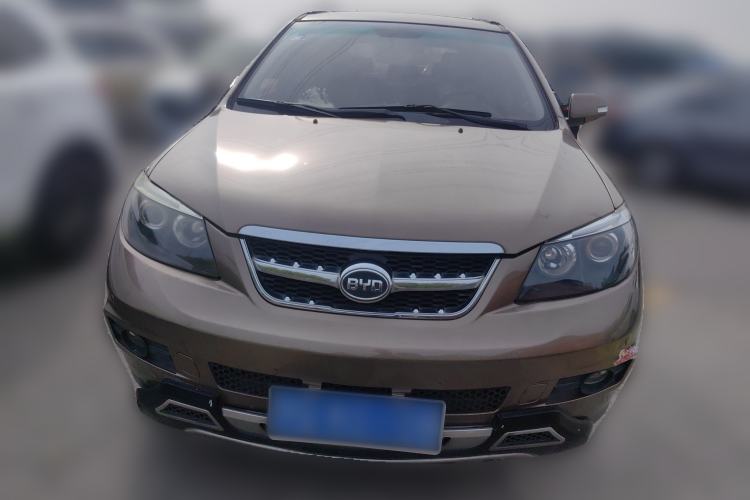 Used BYD S6 2013 Platinum Edition 2.4L Automatic Luxury Model Front