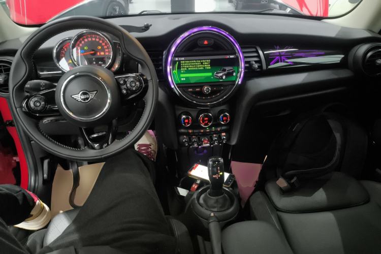 Used MINI 2019 1.5T COOPER Artist