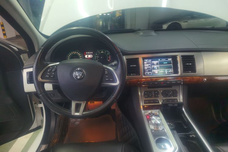 Used Jaguar XF 2015 XF 2.0T 80th Anniversary Limited Edition Luxury Model Steering Wheel