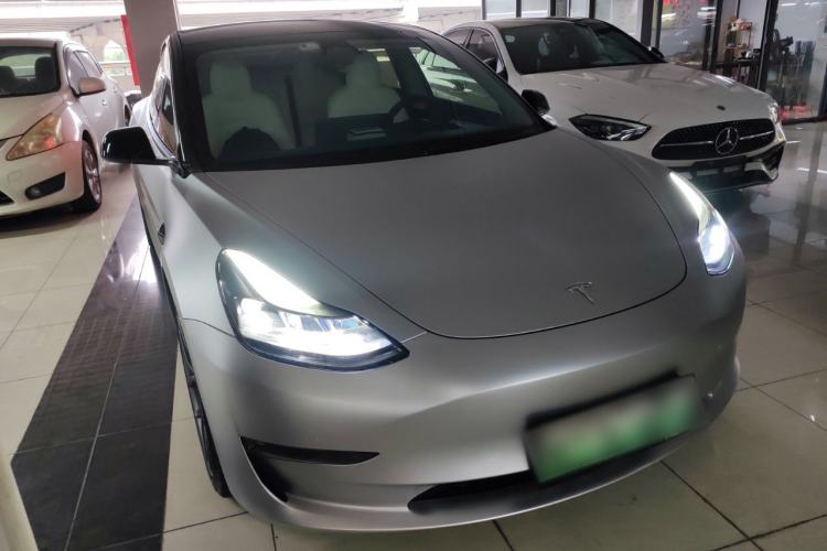 Used Tesla Model 3 2022 Performance High-Performance All-Wheel-Drive Version Front Right 45 Deg