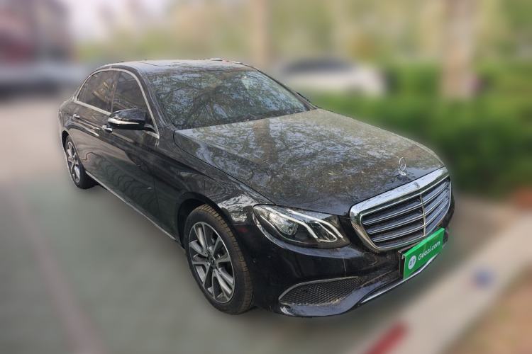 Used Mercedes-Benz E-Class 2019 E 260 L Front Right 45 Deg