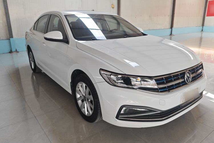 Used Volkswagen Bora 2021 200TSI DSG Comfort Connect Edition Front Right 45 Deg