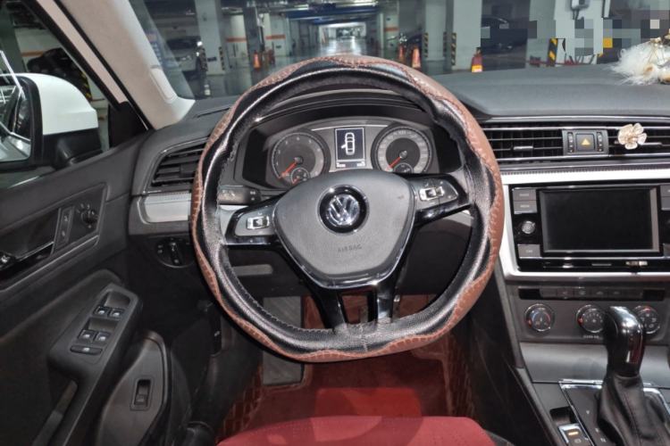 Used Volkswagen Lamando 2019 230TSI DSG Vision Edition China VI Standard
