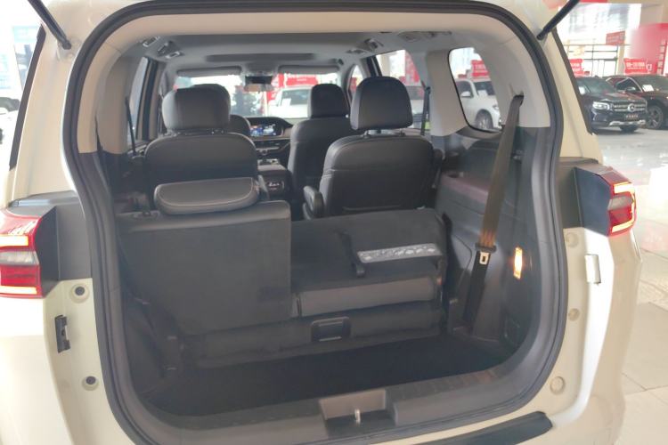 Used GAC Trumpchi M6 2023 PRO 270T DCT Luxury Edition
