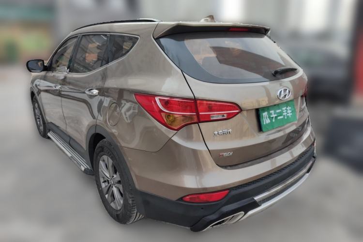 Used Hyundai Santa Fe 2015 2.0T Automatic 4x4 Smart 7-Seater
