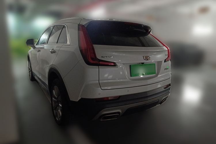 Used Cadillac XT4 2020 28T Two-Wheel-Drive Leading Version
