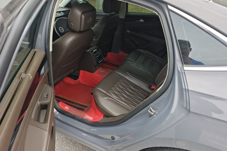 Used Volkswagen Passat New Energy 2019 430 PHEV Hybrid Luxury Edition Left Rear Seat