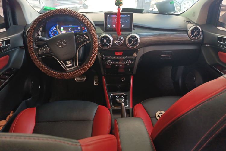 Used BAIC New Energy EX 2018 EX360 Trendy Edition Center Console