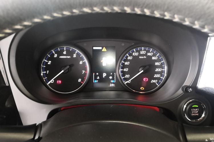 Used Mitsubishi Outlander 2019 2.4L 4x4 Zhi Xiang Edition 5 Seats China VI Standard
