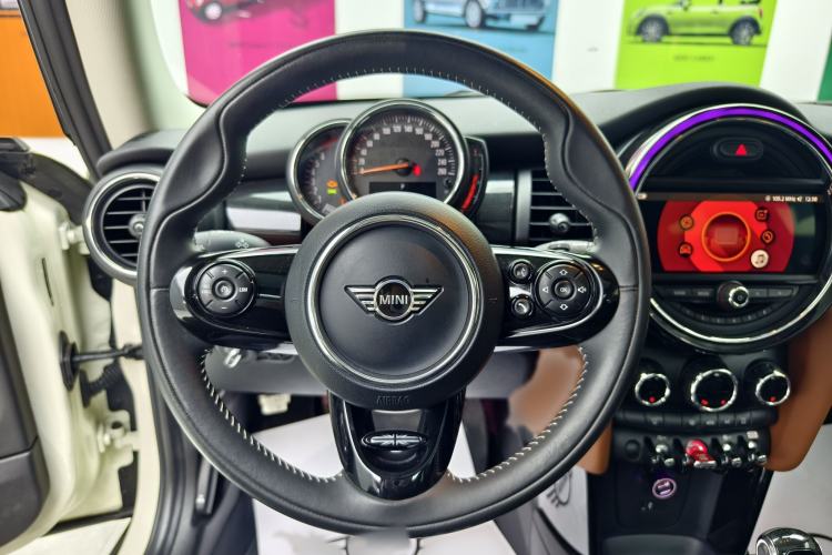 Used MINI MINI 2018 1.5T COOPER Artist