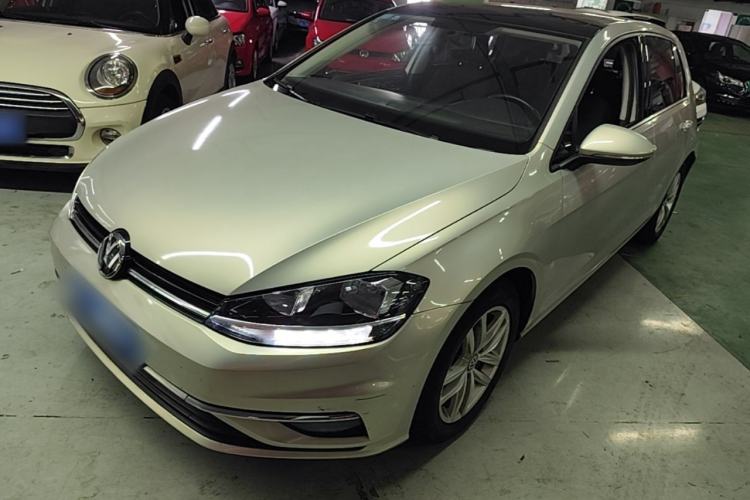 Used Volkswagen Golf 2018 230TSI Automatic Comfort Model Guazi used car, China used car export, Used car for sale, Used cars, Cheapest cars for sale