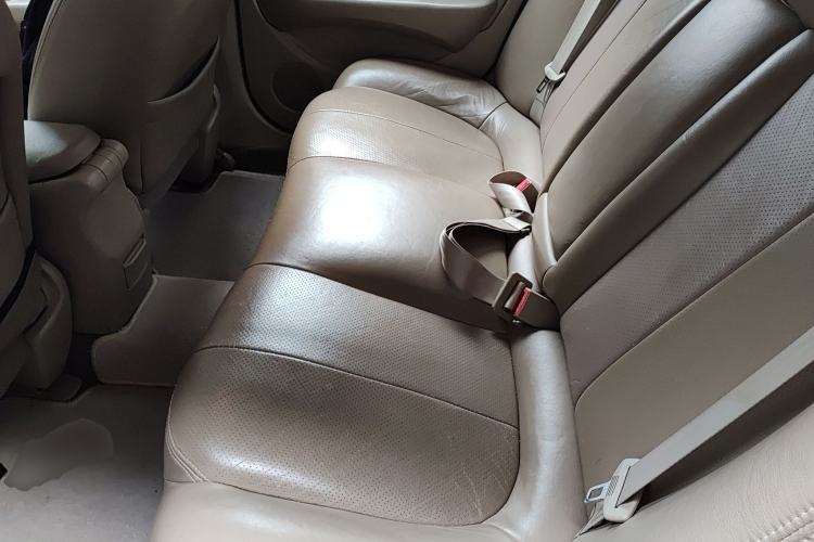 Used Nissan Sylphy 2012 Classic 1.6XE Automatic Comfort Edition Left Rear Seat