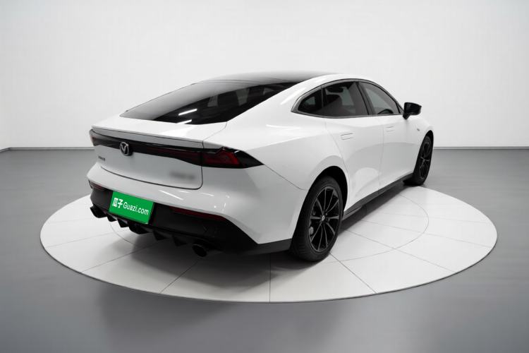 Used CHANGAN UNI-V 2022 1.5T Prestige Version Exterior 5