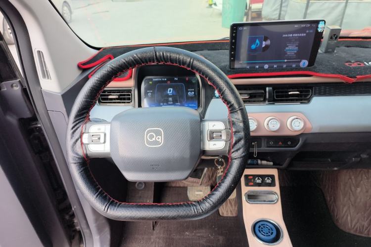 Used Chery QQ Ice Cream 2024 Youth Edition 205km Milkshake