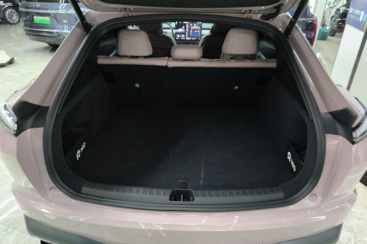 Used ONVO L60 2024 60 kWh Rear-Drive Version Trunk