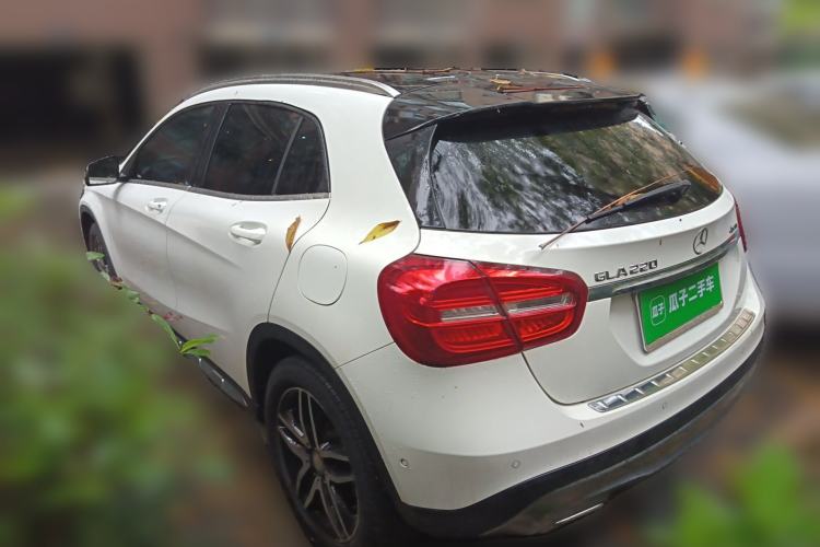 Used Mercedes-Benz GLA 2015 GLA 220 4MATIC Fashion Model Rear Left 45 Deg