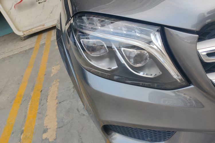 Used Mercedes-Benz GLS  Right Front Headlight