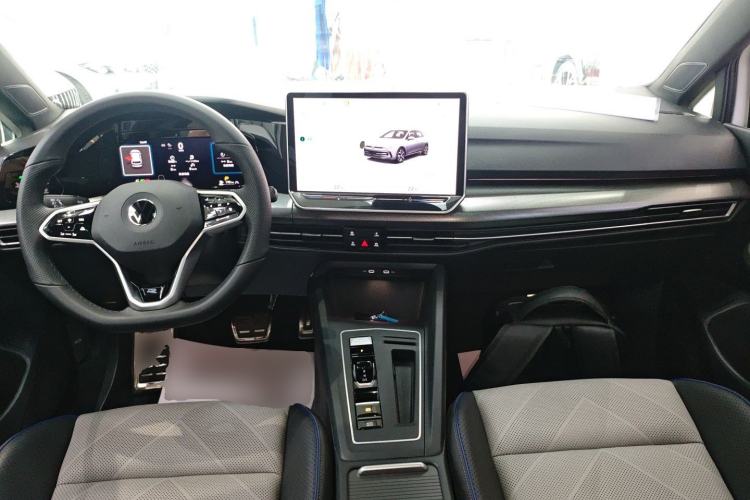 Used Volkswagen Golf 2025 300TSI R-Line