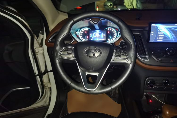 Used Soueast DX7 2017 1.5T Automatic Glory Edition