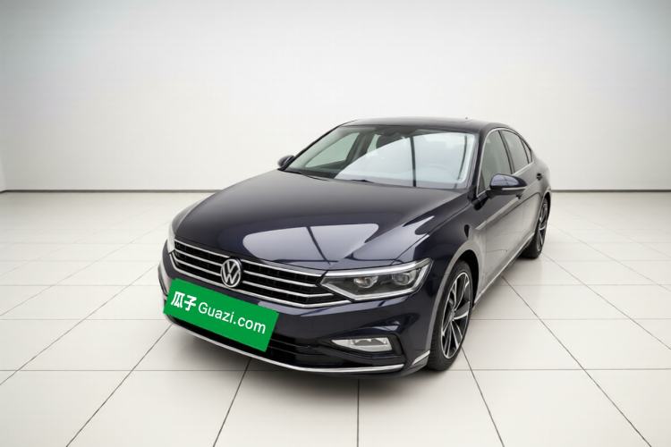 Used Volkswagen Magotan 2024 2 Million Units Zhongxiang Version 330TSI DSG Luxury Edition