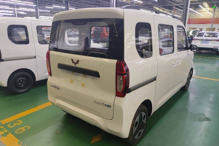 Used Wuling Zhiguang New Energy 2025 Comfort Model