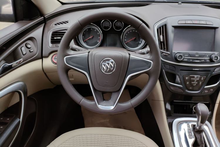 Used Buick Regal 2015 2.0L Leading Fashion Edition
