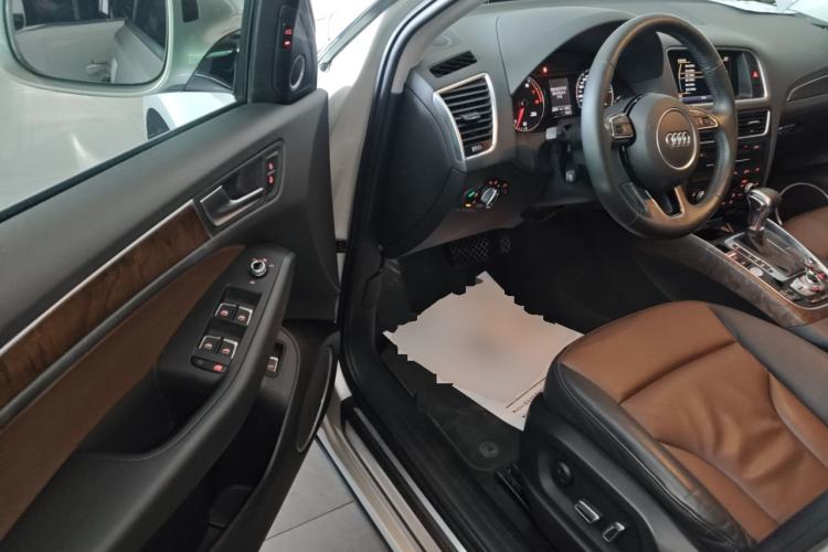 Used Audi Q5 2017 40 TFSI Comfort Model