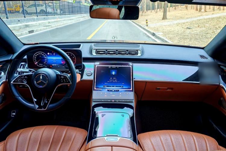Used Mercedes-Benz S-Class 2022 Revised S 400 L Luxury Edition Interior 1
