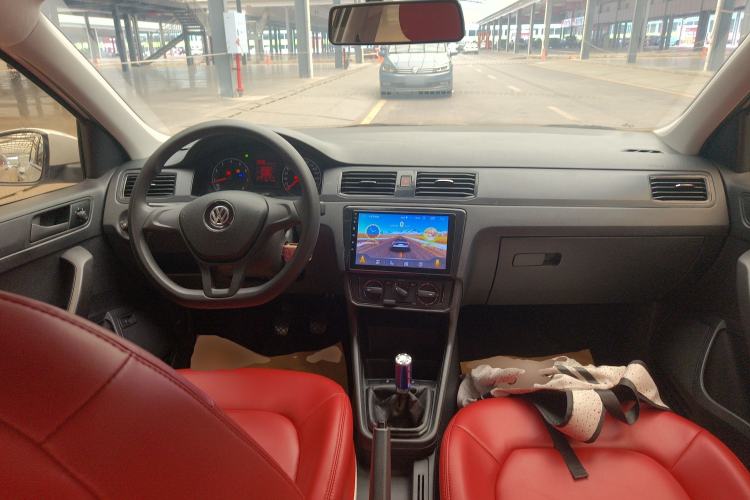 Used Volkswagen Santana 2019 1.5L Manual Fashion Edition China VI Standard Center Console