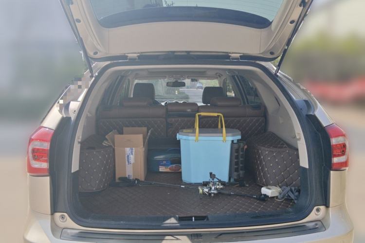 Used BYD Tang New Energy 2015 2.0T Four-Wheel-Drive Flagship Model
