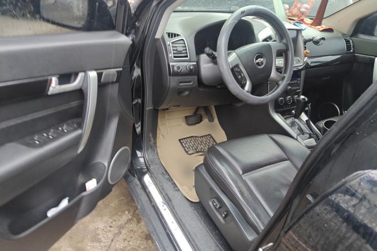 Used Chevrolet Captiva 2014 2.4L Two-Wheel Drive Urban Version 7 Seats