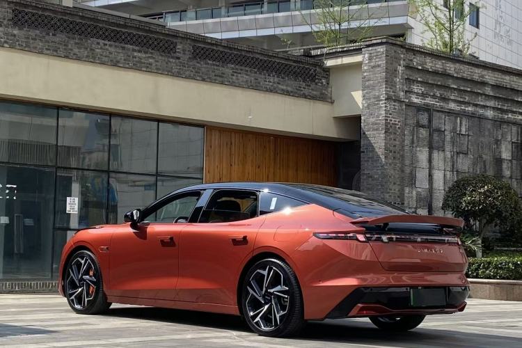 Used Lynk & Co Z10 2025 95 kWh 702 km All-Wheel Drive Intelligent Driving Ultra
