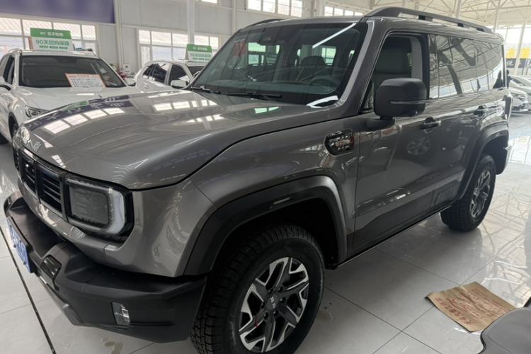 Used BAIC Off-Road BJ40 2026 Model 2.0T Gasoline Standard Edition
