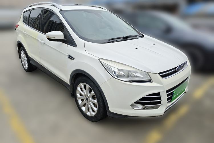 Used Ford Kuga 2015 1.5L GTDi Two-Wheel Drive Fashion Edition Front Right 45 Deg