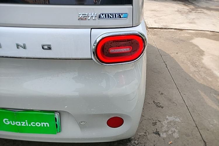 Used Wuling Hongguang MINIEV 2024 3rd Generation 215km Advanced Version Right Rear Taillight