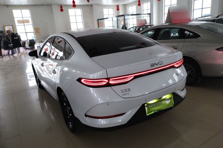 Used BYD Qin PLUS 2025 DM-i Smart Drive 55KM Leading Model