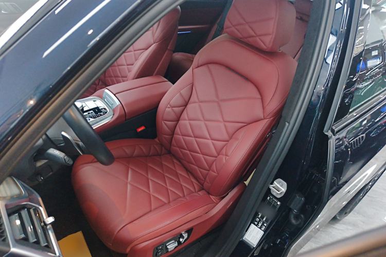 Used BMW X5 2023 xDrive 40Li M Sport Night Edition Package